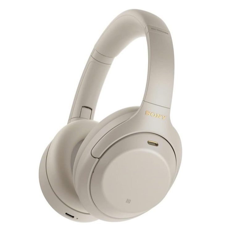 Sony WH-1000XM4 headphones in Pakistan. Thsis is headphones image